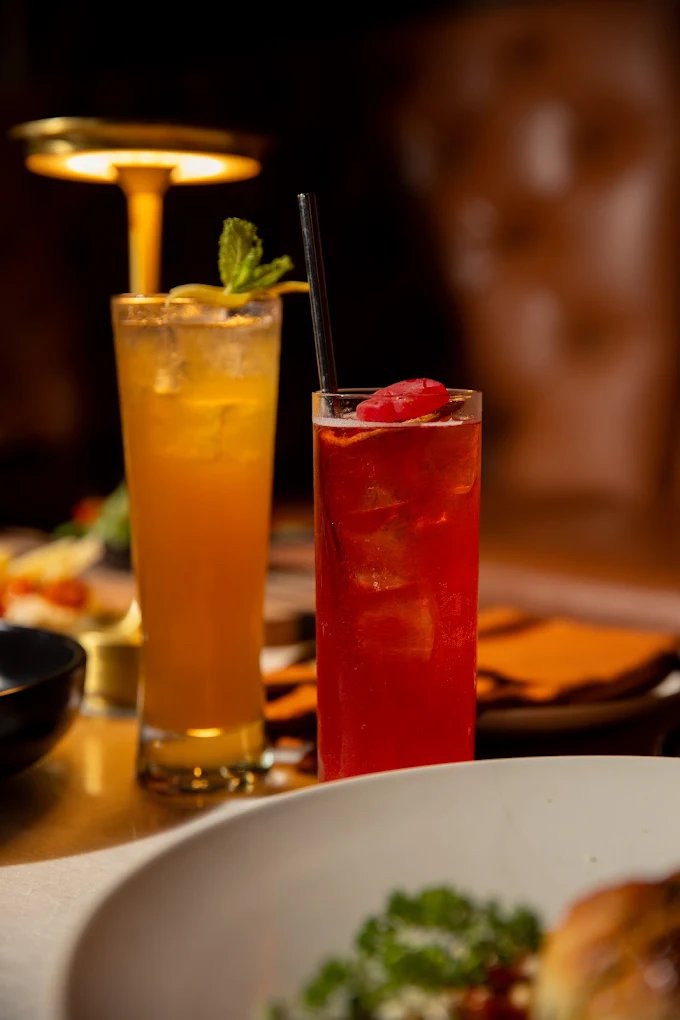 Alibi Lounge - Cocktails & Cuisine
